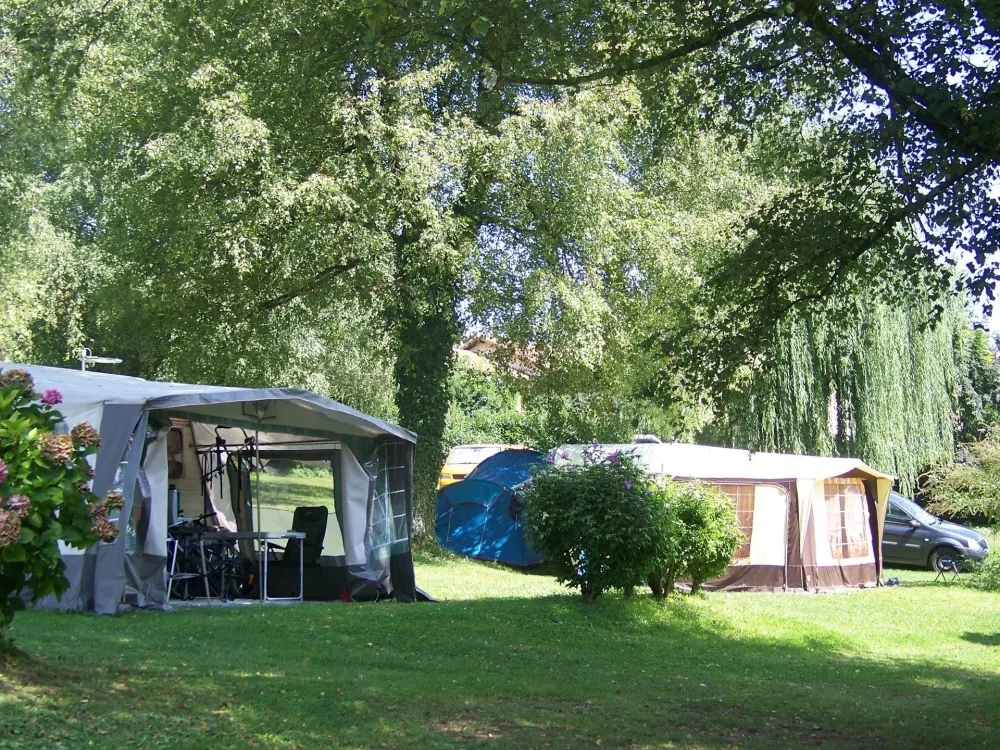 Emplacement tente à Allevard