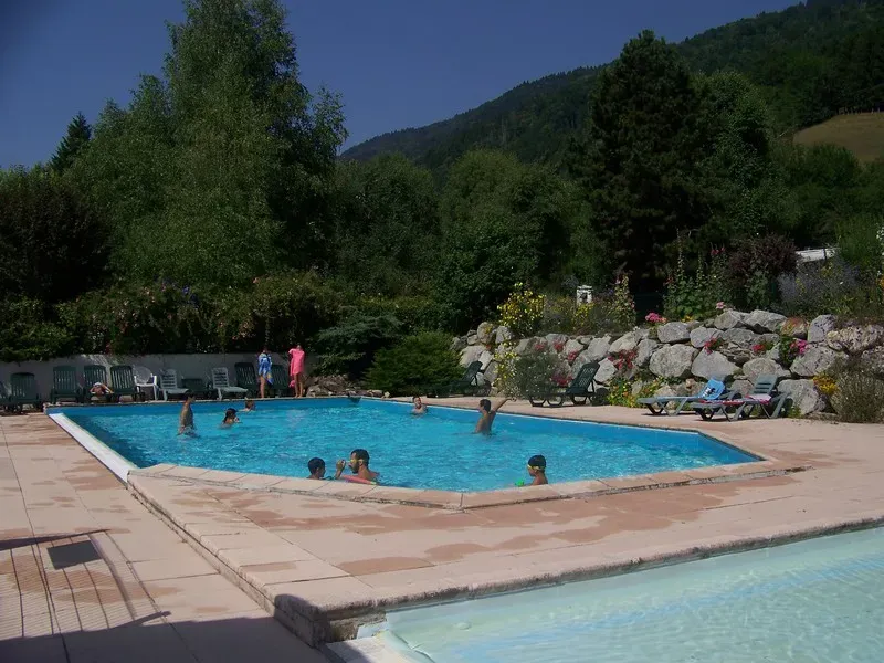 piscine-camping-clair-matin-8