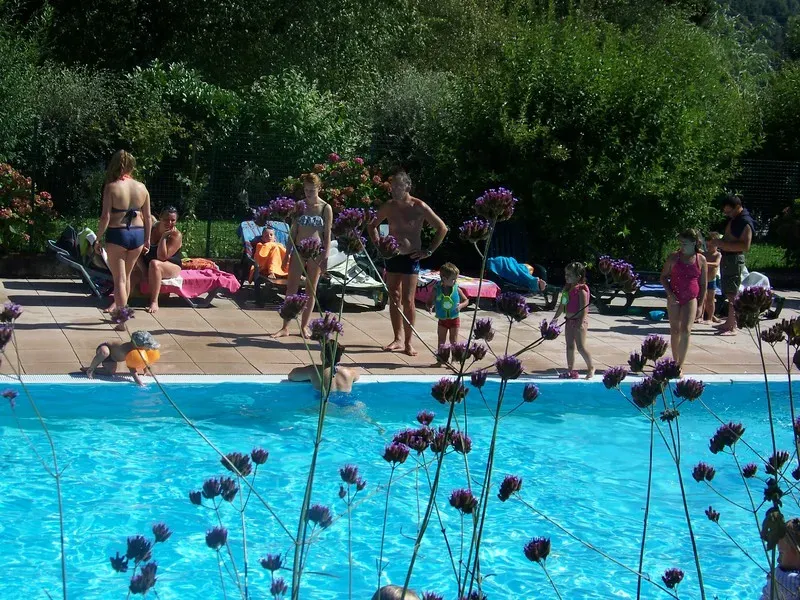 piscine-camping-clair-matin-19